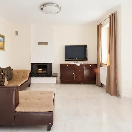 - Czajki, Sun & Snow *